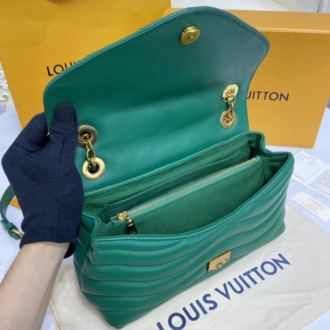 Louis Vuitton NEW WAVE CHAIN BAG M58553 Emerald